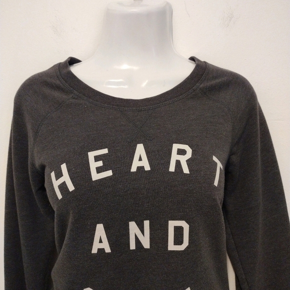 Old Navy - Crew Fall Heather Gray Sweater - Picture 2 of 13